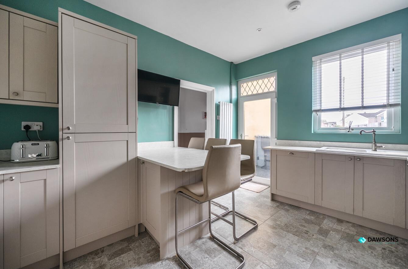 Als Street, Llanelli, SA15 1SN